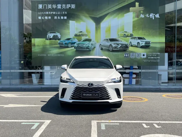 Lexus RX — Фото автомобиля 2