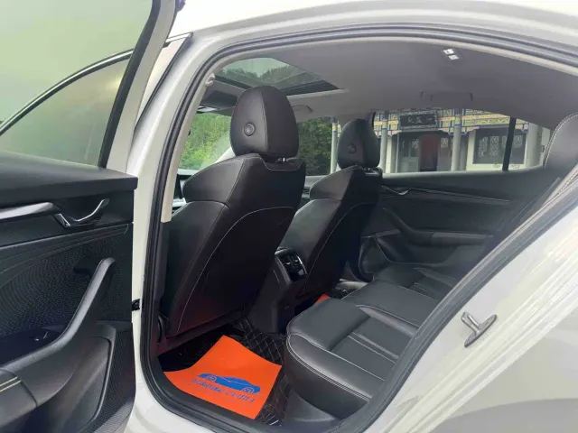 Skoda Octavia — Фото автомобиля 8