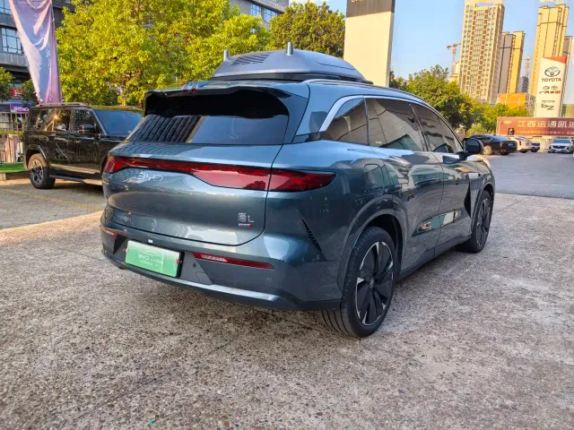 BYD Tang L — Фото автомобиля 2