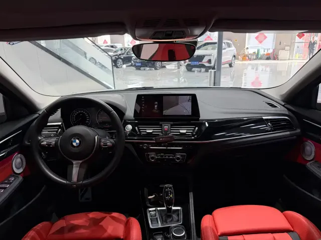 BMW 1 Series — Фото автомобиля 10