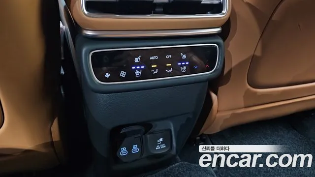 Genesis GV80 2.5T Бензин AWD — Фото автомобиля 28