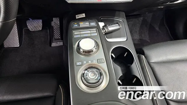 Genesis GV70 Electrified GV70 — Фото автомобиля 9