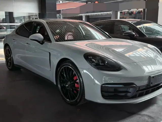 Porsche Panamera — Фото автомобиля 3