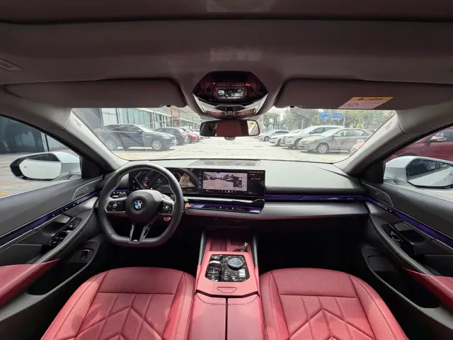 BMW 5 Series — Фото автомобиля 4
