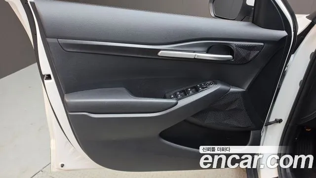 Kia Seltos New — Фото автомобиля 13