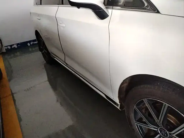 BYD Song MAX — Фото автомобиля 20