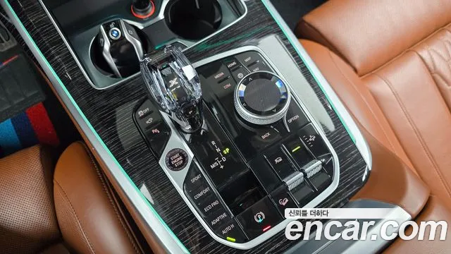 BMW X7 — Фото автомобиля 9