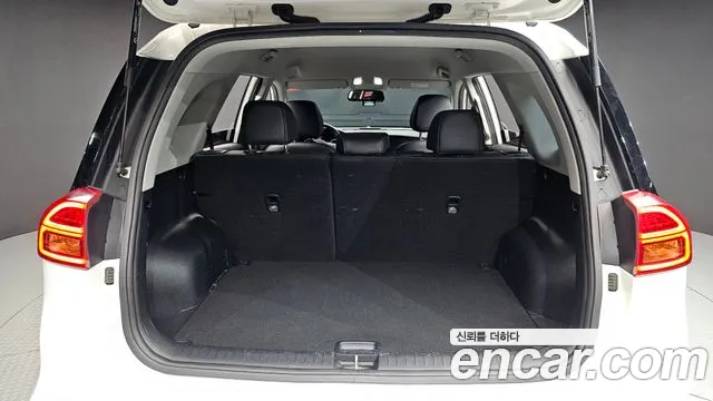 Kia Niro — Фото автомобиля 20