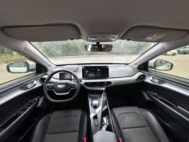 Geely Geometry A — Фото автомобиля 2