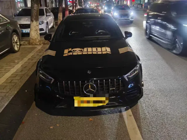 Фотография автомобиля — Mercedes-Benz A-Class AMG
