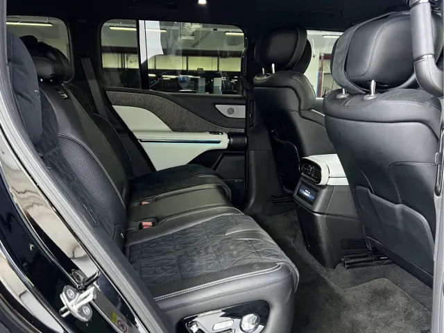 BYD U8 — Фото автомобиля 5