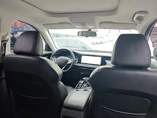 Changan Oshan Changan Oshan X7 PLUS 2022 1.5T Blue Whale Edition Auto Intelligent Premium — Фото автомобиля 11