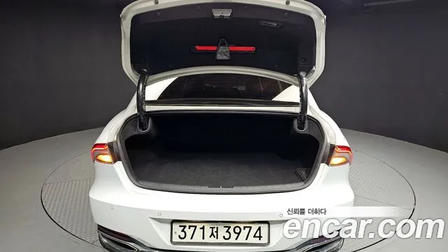 Hyundai Grandeur Новый Grandeur IG 3.0 LPi (Для проката) — Фото автомобиля 18