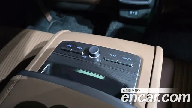 Hyundai Grandeur GN7 — Фото автомобиля 18