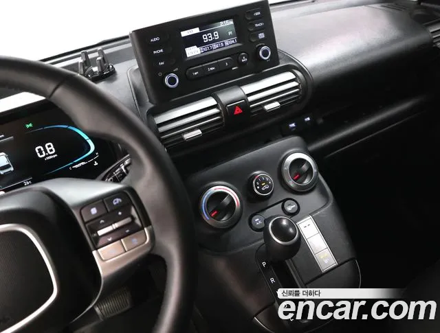 Hyundai Casper — Фото автомобиля 11