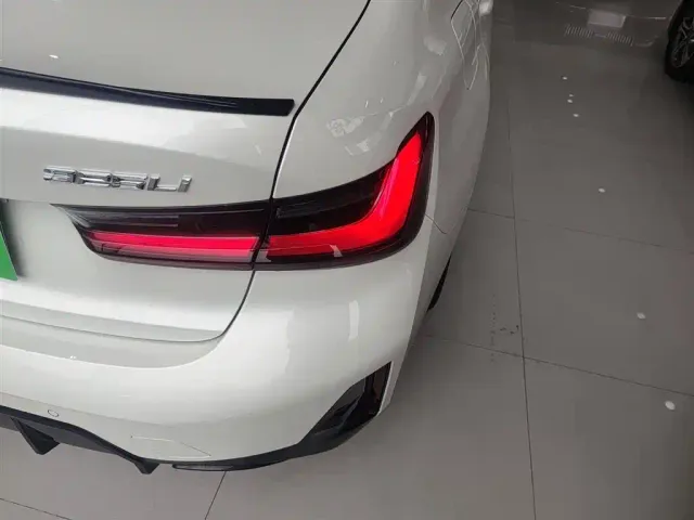 BMW 3 Series — Фото автомобиля 7