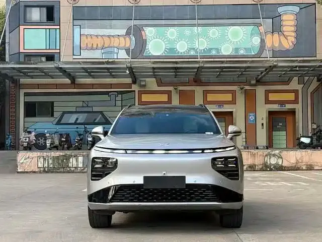 Xpeng G9 — Фото автомобиля 2
