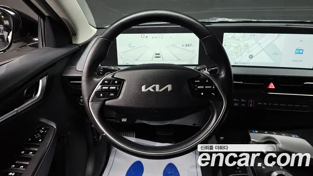 Kia EV6 — Фото автомобиля 15
