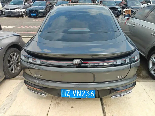 Changan Eado — Фото автомобиля 15