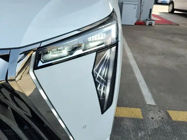 GAC Trumpchi M8 — Фото автомобиля 23