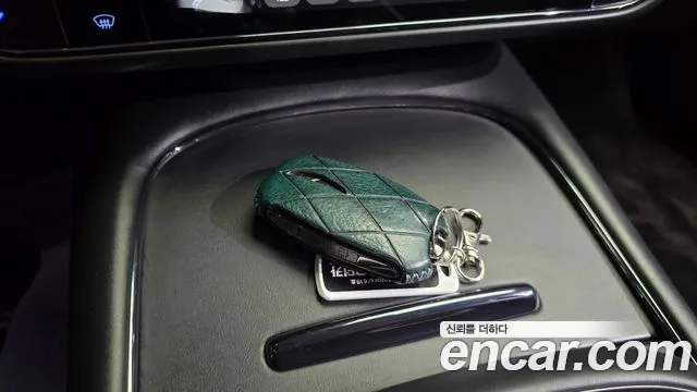 Genesis G90 Бензин 3.5 турбо AWD — Фото автомобиля 10