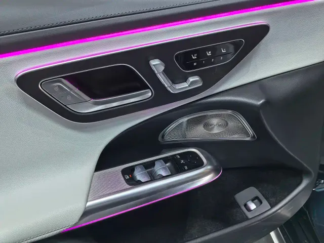 Mercedes-Benz E-Class — Фото автомобиля 9