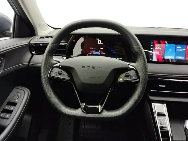 Roewe i5 — Фото автомобиля 15