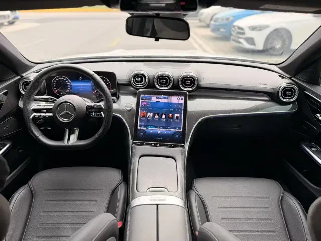 Mercedes-Benz C-Class — Фото автомобиля 9