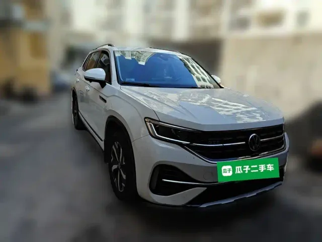 Volkswagen Tayron GTE Plug-in Hybrid — Фото автомобиля 3