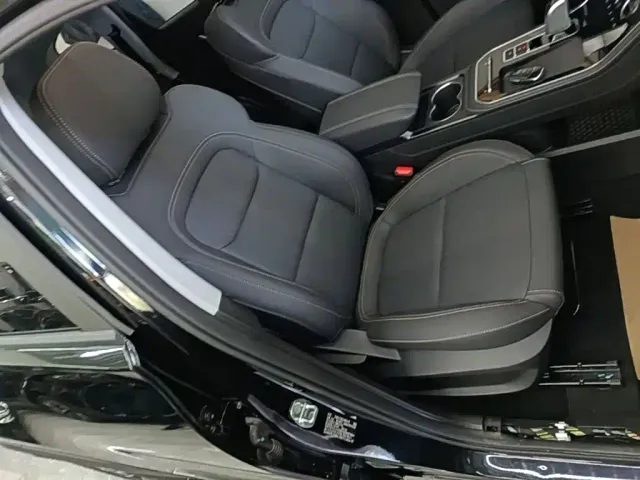 Chery Tiggo 8 — Фото автомобиля 24
