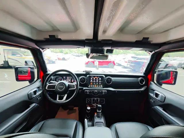 Jeep Wrangler 4xe — Фото автомобиля 9