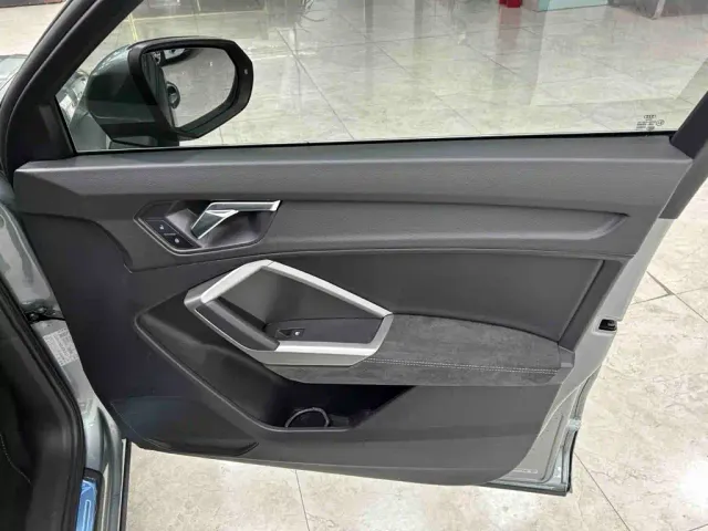 Audi Q3 — Фото автомобиля 18