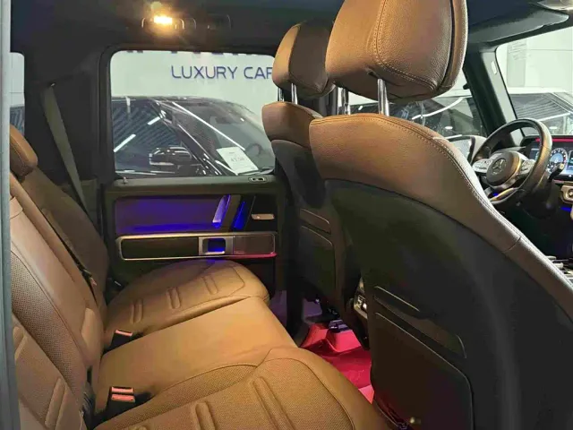 Mercedes-Benz G-Class — Фото автомобиля 10