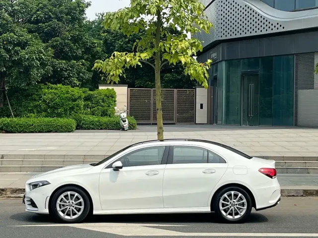 Mercedes-Benz A-Class — Фото автомобиля 7