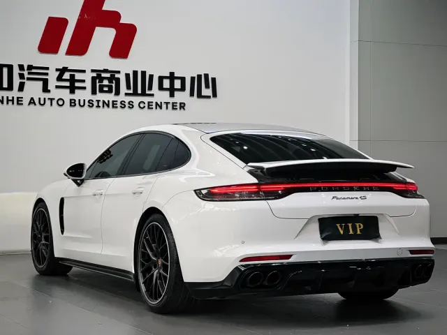 Porsche Panamera — Фото автомобиля 6