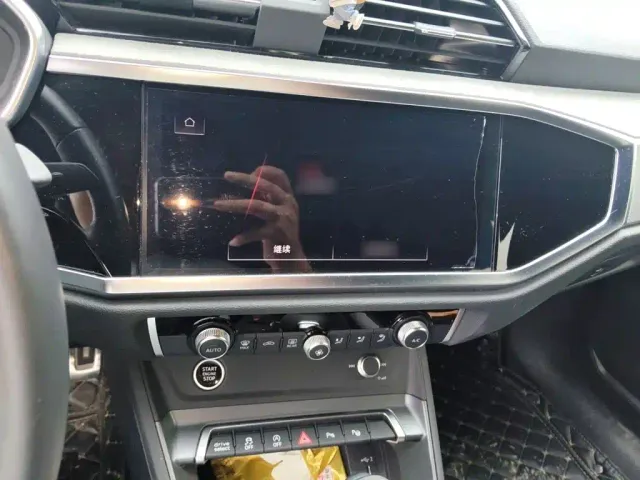 Audi Q3 — Фото автомобиля 5