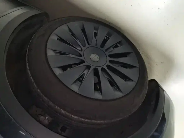 Tesla Model Y — Фото автомобиля 22