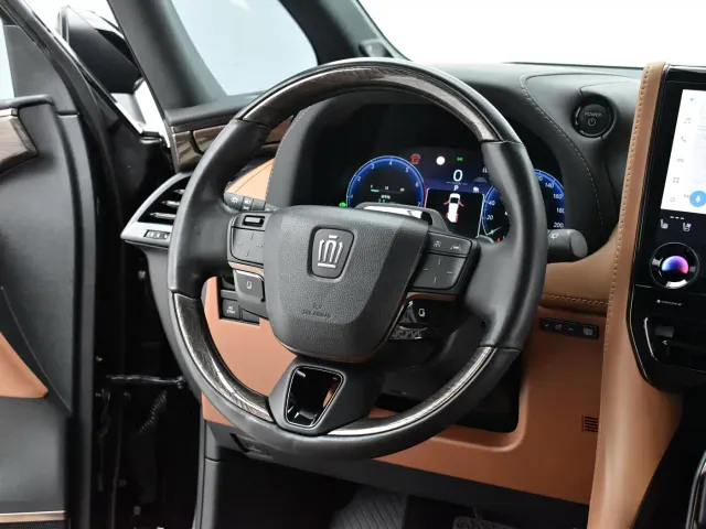 Toyota Vellfire — Фото автомобиля 10