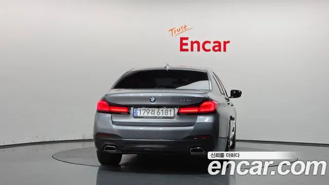 BMW 5 Series G30 — Фото автомобиля 4