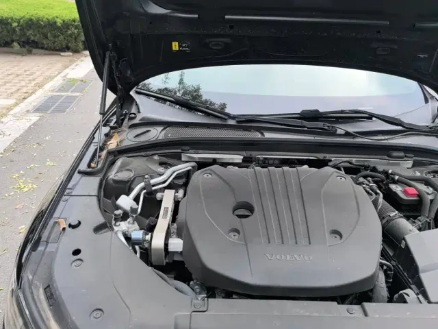Volvo S90 — Фото автомобиля 18