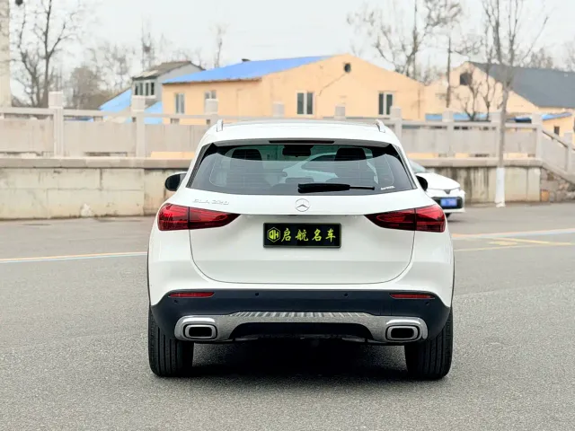 Mercedes-Benz GLA-Class — Фото автомобиля 15