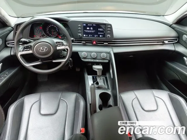 Hyundai AVANTE Avante (CN7) 1.6 LPi (Для проката) — Фото автомобиля 7