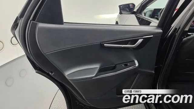 Kia EV6 — Фото автомобиля 25