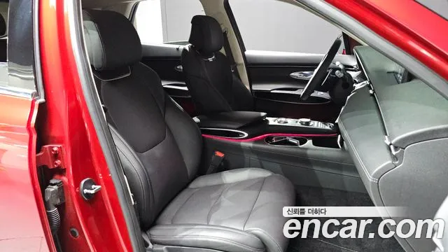 Genesis GV70 2.5T Бензин 2WD — Фото автомобиля 24