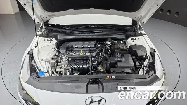 Hyundai Avante CN7 — Фото автомобиля 9
