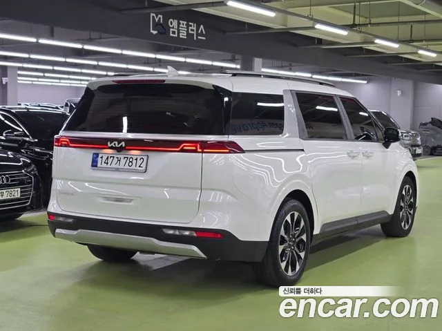 Kia Canival Carnival 4 поколение Бензин 9 мест Prestige — Фото автомобиля 3