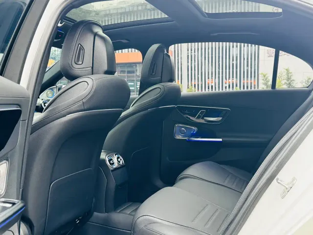 Mercedes-Benz C-Class — Фото автомобиля 6