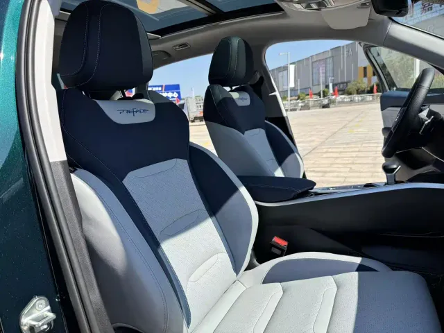 Geely Xingrui — Фото автомобиля 30