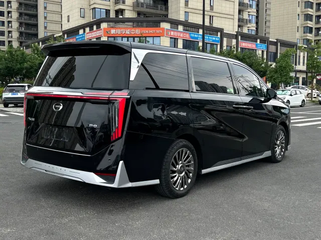 GAC Trumpchi M8 — Фото автомобиля 7