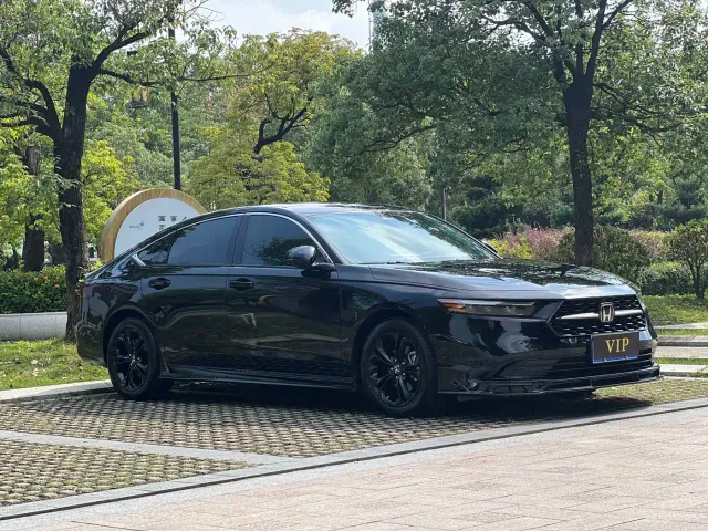 Honda Accord — Фото автомобиля 3